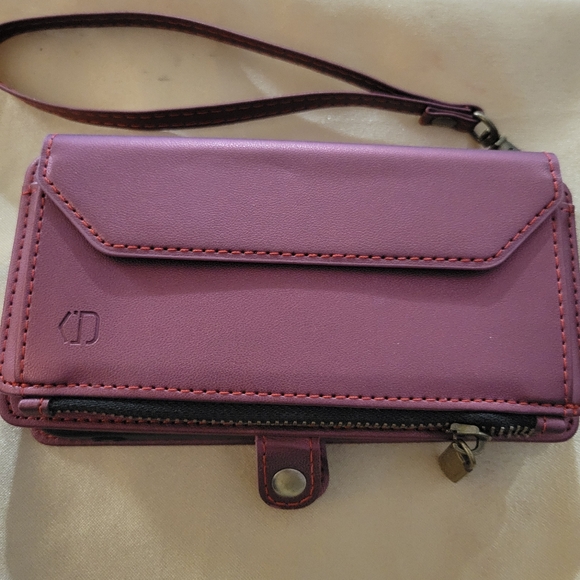 ***Additional Pics of Cases for Iphone 15 Bundle**** - Picture 2 of 5